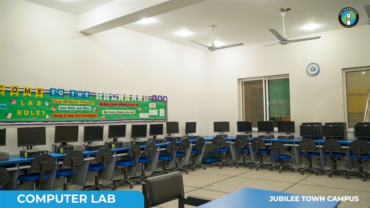 Computer lab at the Jubilee Town Campus